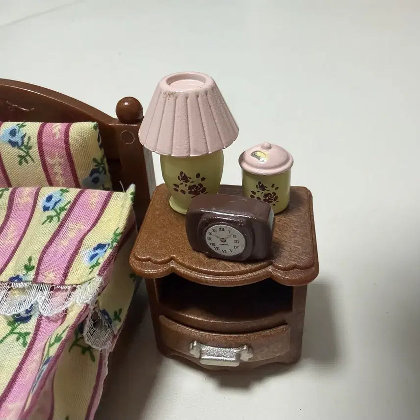 [BUNJANG] Sylvanian Families Double Bed / 실바니안 더블 침대