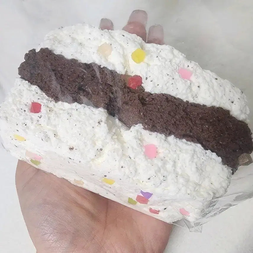 [BUNJANG] Hahajing Soft Squeeze Toy - 3-Tier Toast / 말랑이 Hahajing 하하징 달콤 3단토스트