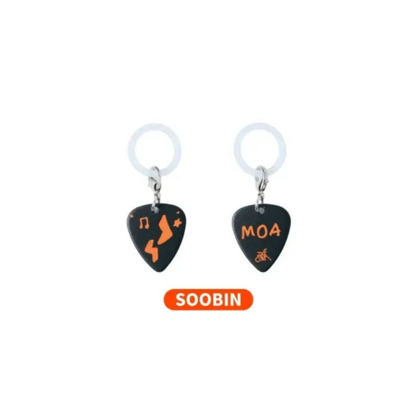 [BUNJANG] TXT Soobin MOA CON Japan Guitar Pick Charm / (수빈) MOA CON JAPAN 기타 피크 CHARM 모아콘재팬