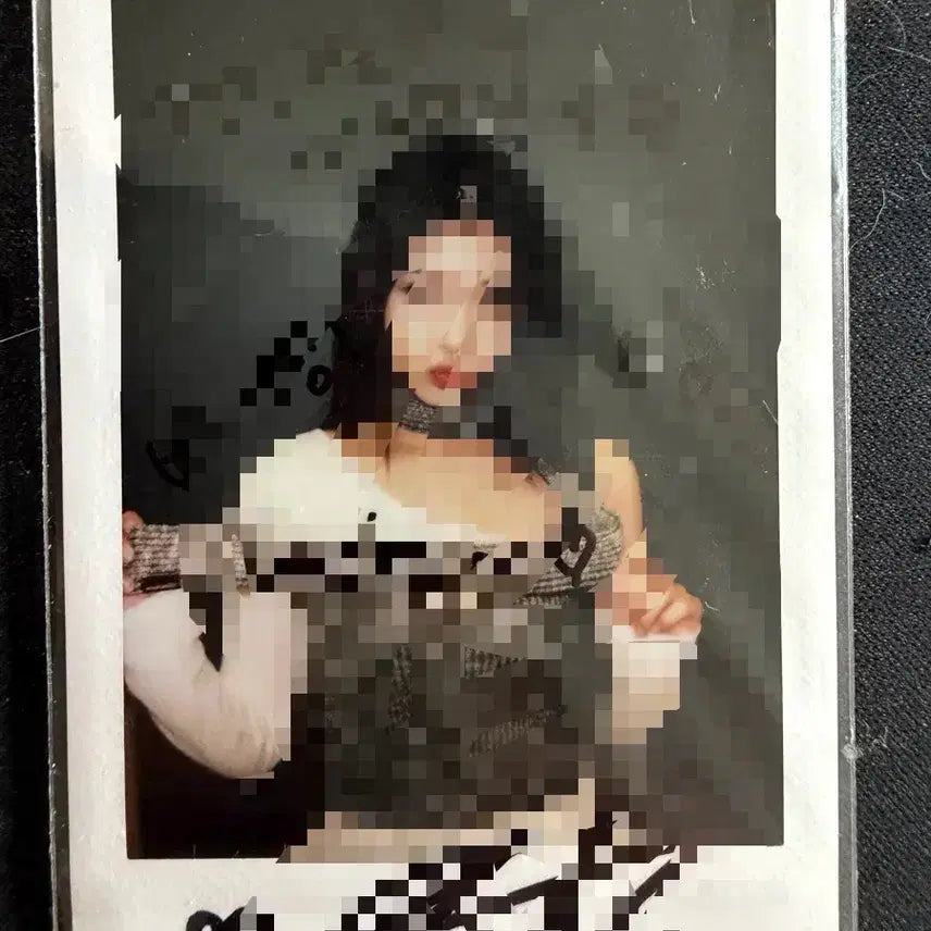 [BUNJANG] RESCENE Xena Signed Mentar Polaroids / 리센느 제나 사인 멘트 폴라
