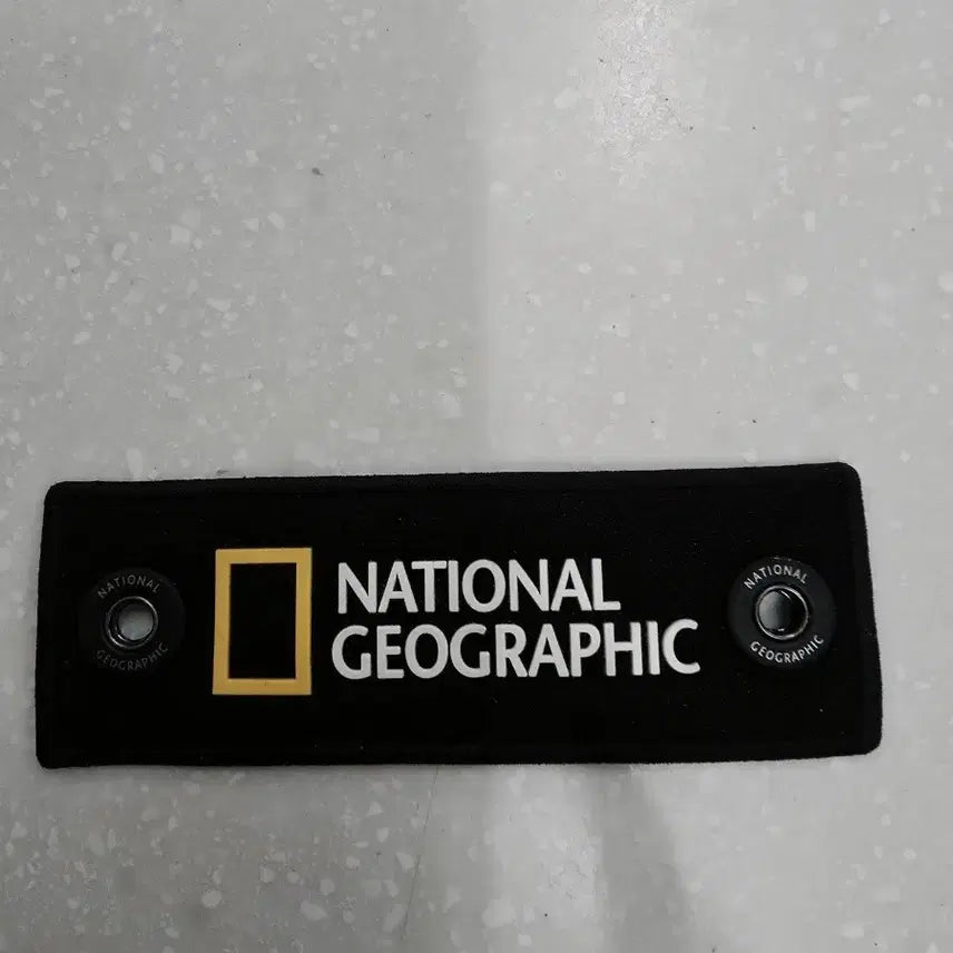 [BUNJANG] National Geographic Logo Badge Patch / 내셔널 지오그래픽 뱃지 와펜
