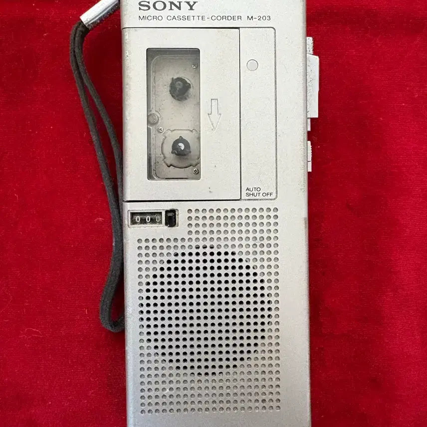 [BUNJANG] Sony Micro Cassette Recorder M-203 with Original Leather Case / [빈티지/수집용] 소니 마이크로 카세트 레코더 M-203 (오리지널 가죽케이스 포함)