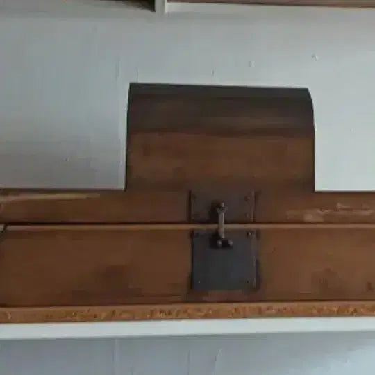 [BUNJANG] Antique Korean Wedding Chest / 옛날 혼례복 케이스만. 사진되로 내용물없음