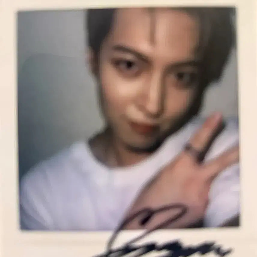[BUNJANG] OMEGA X Autographed Signed Polaroids / OMEGA X 오메가엑스 친필 싸인 폴라 싸폴 260714