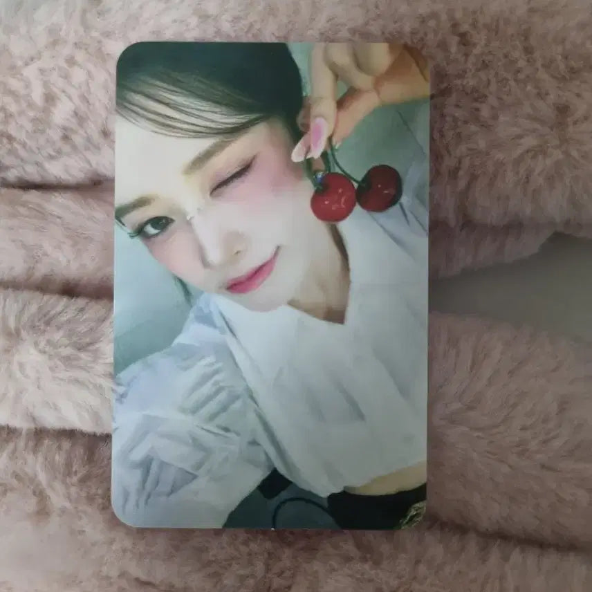 [BUNJANG] IVE Yujin Photocard / 아이브 유진 포카!