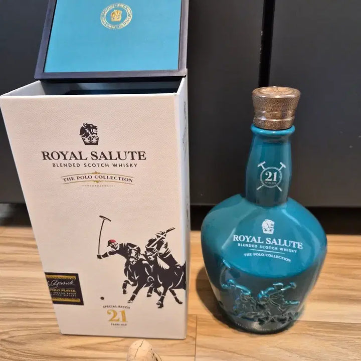 [BUNJANG] Royal Salute 21 Year Old Special Edition Empty Bottle / 로얄살루트  공병입니다