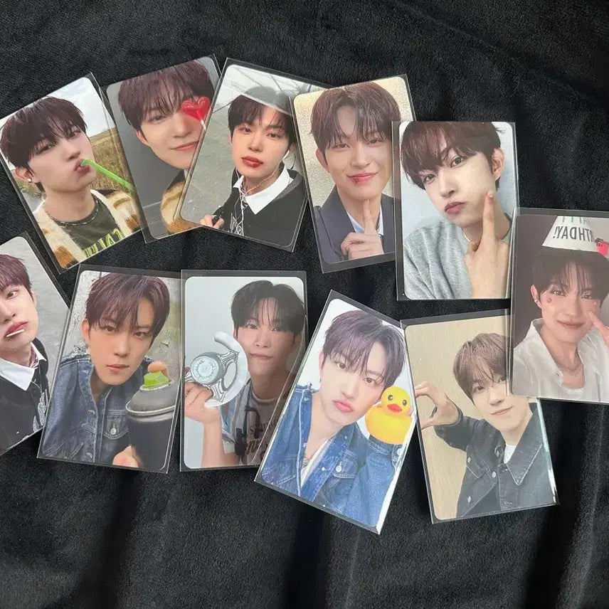 [BUNJANG] VERIVERY GyeHyeon Photocard Bundle Set / 알디원 건우포카 일괄 양도