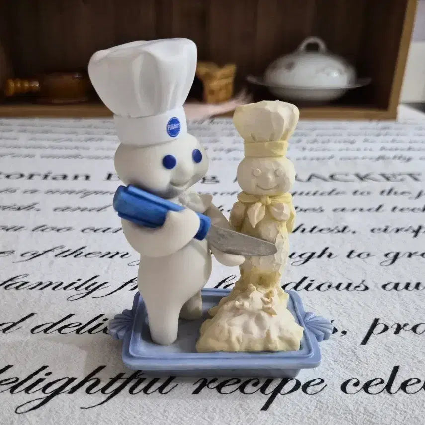 [BUNJANG] Pillsbury Doughboy Sculpting Figure / 필스버리 조각하는 도우보이 피규어