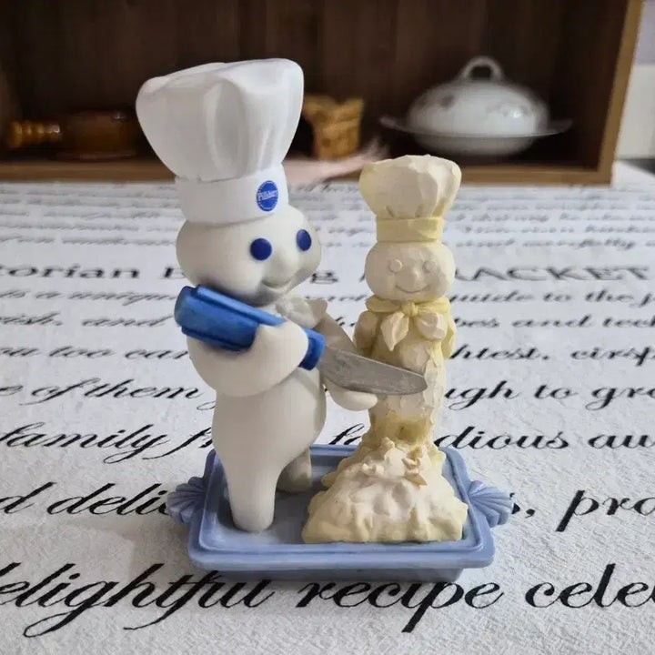 [BUNJANG] Pillsbury Doughboy Sculpting Figure / 필스버리 조각하는 도우보이 피규어