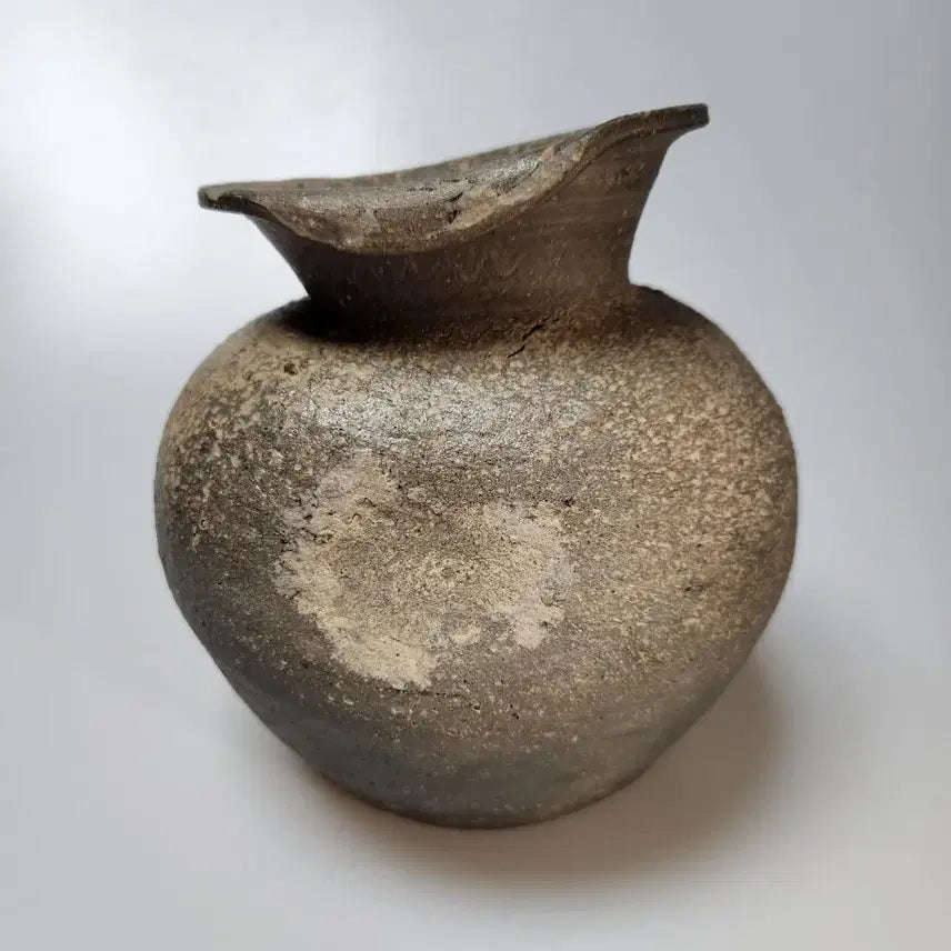 [BUNJANG] Gaya Dynasty Short-Necked Jar with Natural Glaze / 골동품 가야시대 가야토기 찌글이 단경호