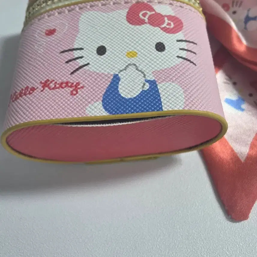 [BUNJANG] Hello Kitty Airpods/Buds Pouch with Scarf / 헬로키티 에어팟 버즈 파우치