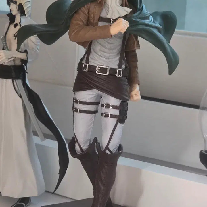 [BUNJANG] Levi Grandista Figure (Unsealed) / 리바이 그랜디스타 피규어 [개봉]
