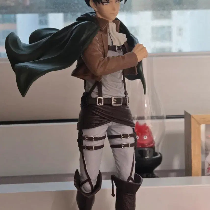 [BUNJANG] Levi Grandista Figure (Unsealed) / 리바이 그랜디스타 피규어 [개봉]