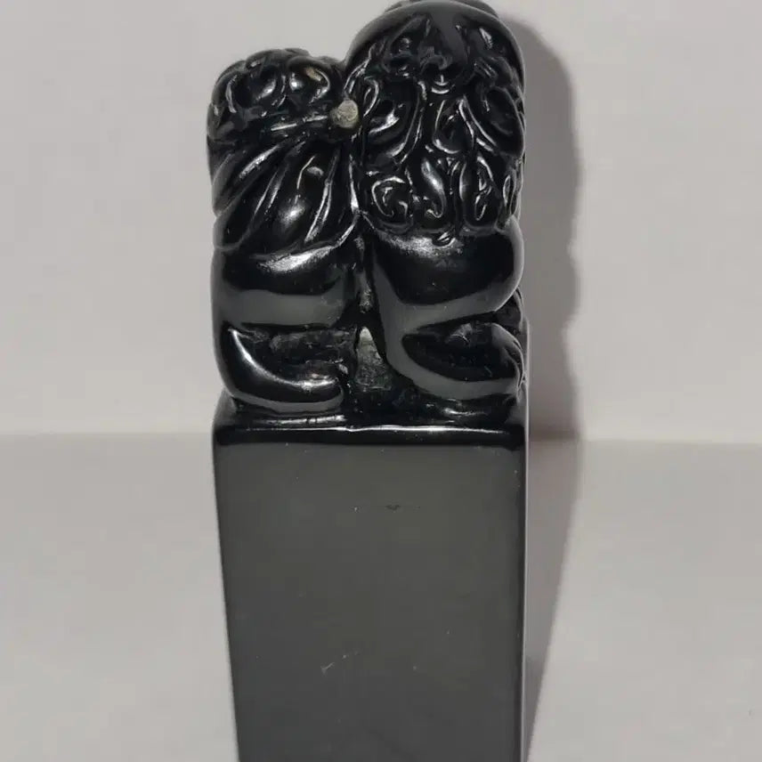 [BUNJANG] High-Density Ink Jade Seal / 고밀도 묵옥 칠흑같이 어둡고 강질의 옥 광만 보면 비취입니다