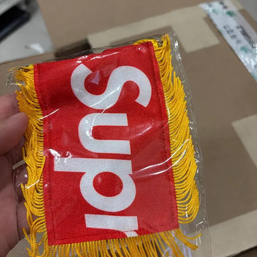 [BUNJANG] Supreme 26FW Gift / 26fw 슈프림 기프트