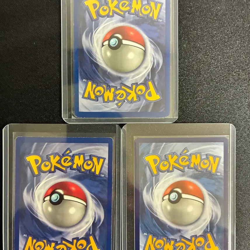 [BUNJANG] 3-Card Pikachu Bundle Set (1999 Jungle 1st Edition, 1999 Base, 2016 Surfing Pikachu) / 영판 피카츄 3종 일괄