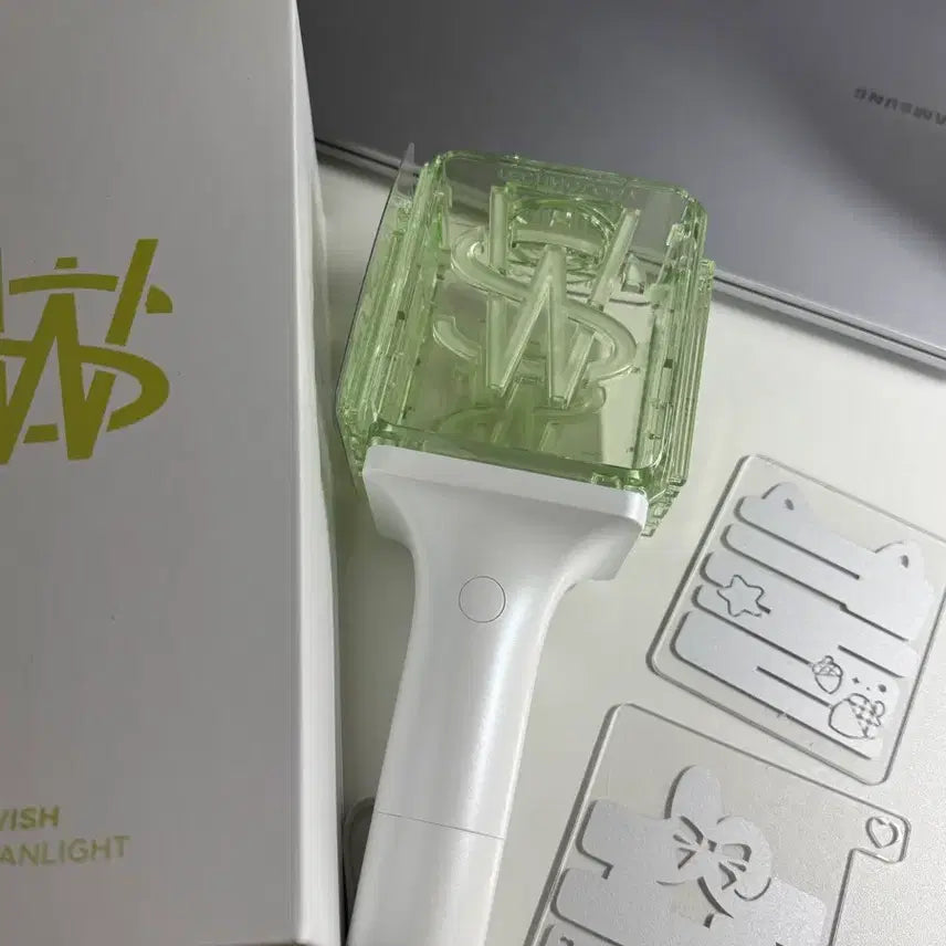 [BUNJANG] NCT WISH Cheering Stick (Moom Boon Bong) / 엔시티위시 응원봉 믐뭠봄