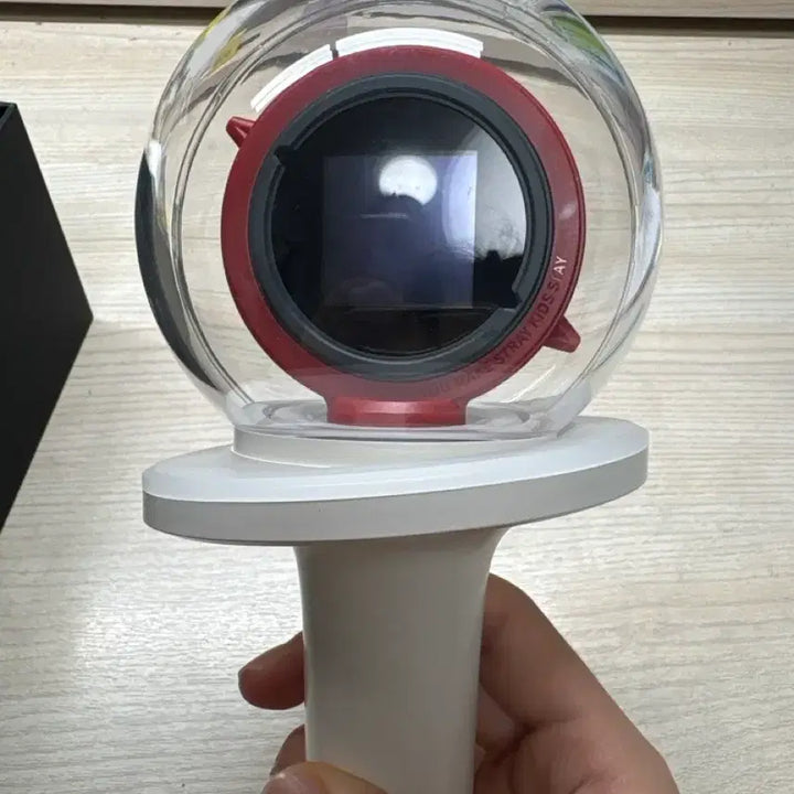 [BUNJANG] Stray Kids Official Light Stick Ver.2 / 스트레이키즈 응원봉 ver.2/포카 10장 랜덤/배송비 0