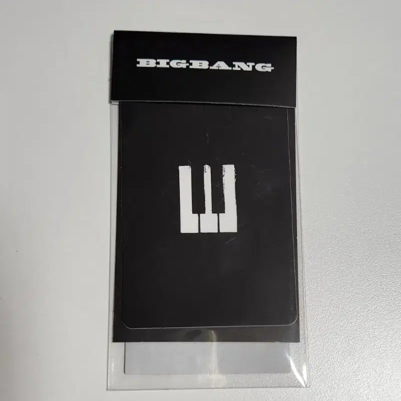 [BUNJANG] BIGBANG 20th Anniversary Exhibition Card Cover Sticker - Piano / 바로발송)빅뱅 전시회 카드 커버 스티커 피아노