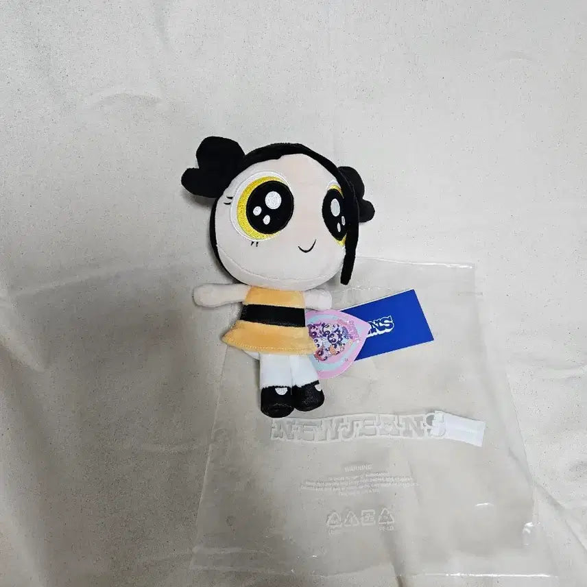 [BUNJANG] NewJeans Powerpuff Girls Danielle Medium Doll / 뉴진스 파워퍼프걸 다니엘 미디엄 인형
