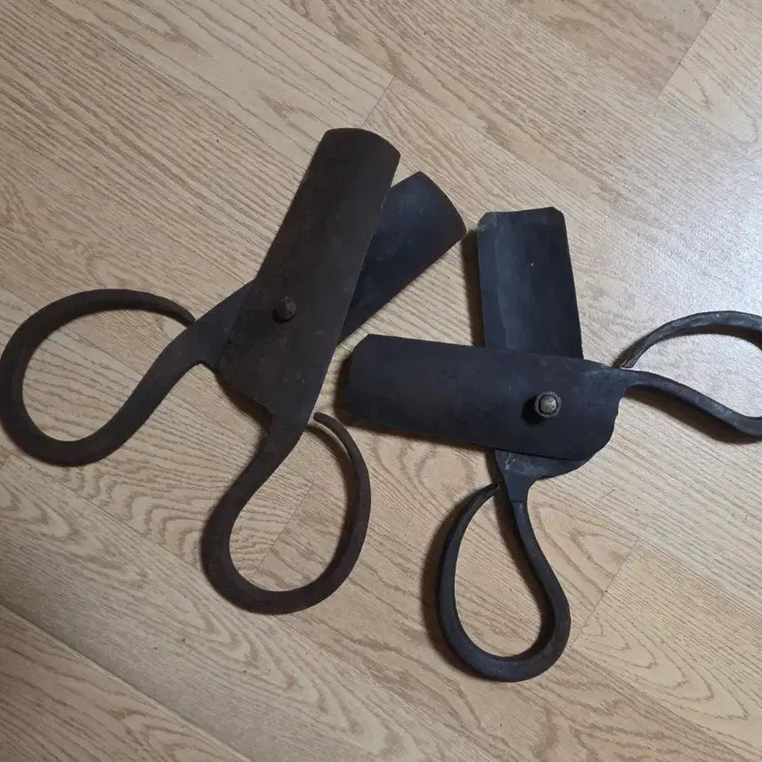 [BUNJANG] Traditional Cast Iron Scissors / 전통 무쇠 가위