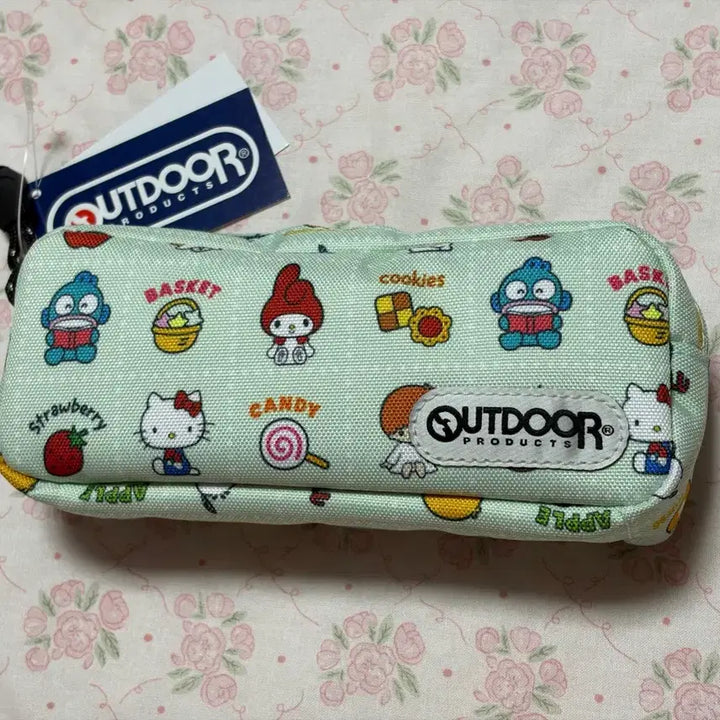 [BUNJANG] Sanrio Outdoor Pouch Mint Characters / 아웃도어 산리오 파우치 민트 캐릭터즈
