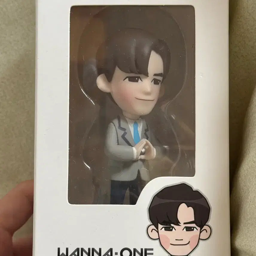 [BUNJANG] Wanna One Ong Seong Wu Figure / 워너원 옹성우 피규어