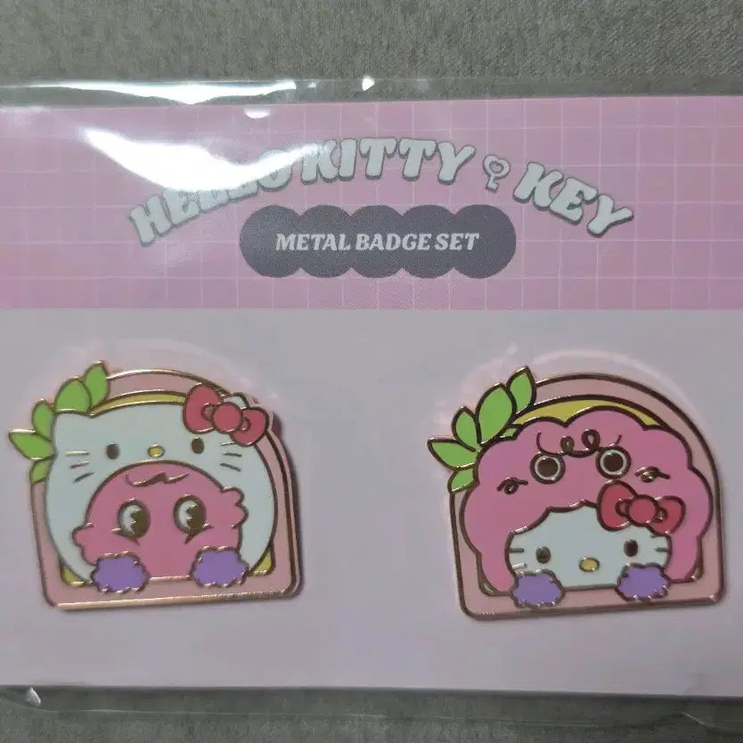 [BUNJANG] SHINee Key Hello Kitty Fluffy Metal Badge Set / 샤이니 키 헬로키티 복실이 메탈 뱃지 세트