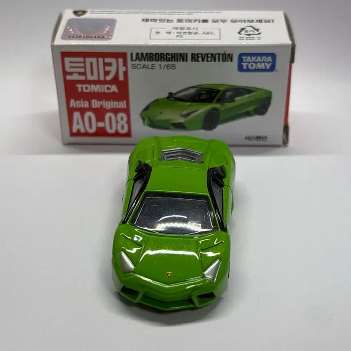 [BUNJANG] Tomica 1:64 Lamborghini Reventon (Lime Green) - Standard Series / 1:64 토미카 아시아 오리지널 람보르기니 레벤톤 연두색