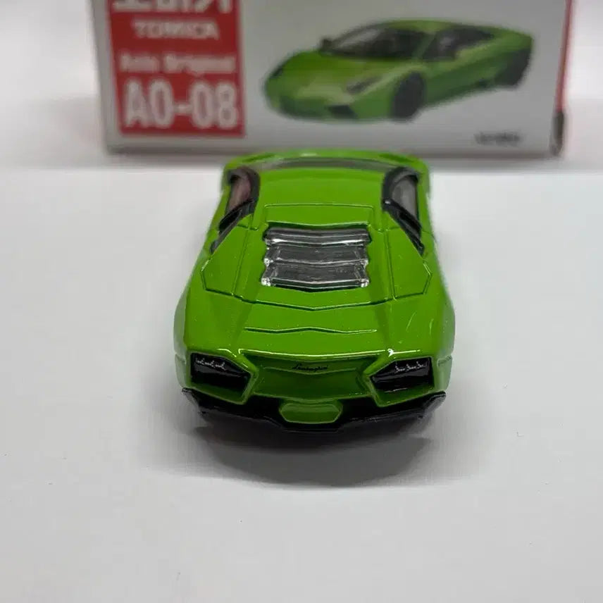 [BUNJANG] Tomica 1:64 Lamborghini Reventon (Lime Green) - Standard Series / 1:64 토미카 아시아 오리지널 람보르기니 레벤톤 연두색