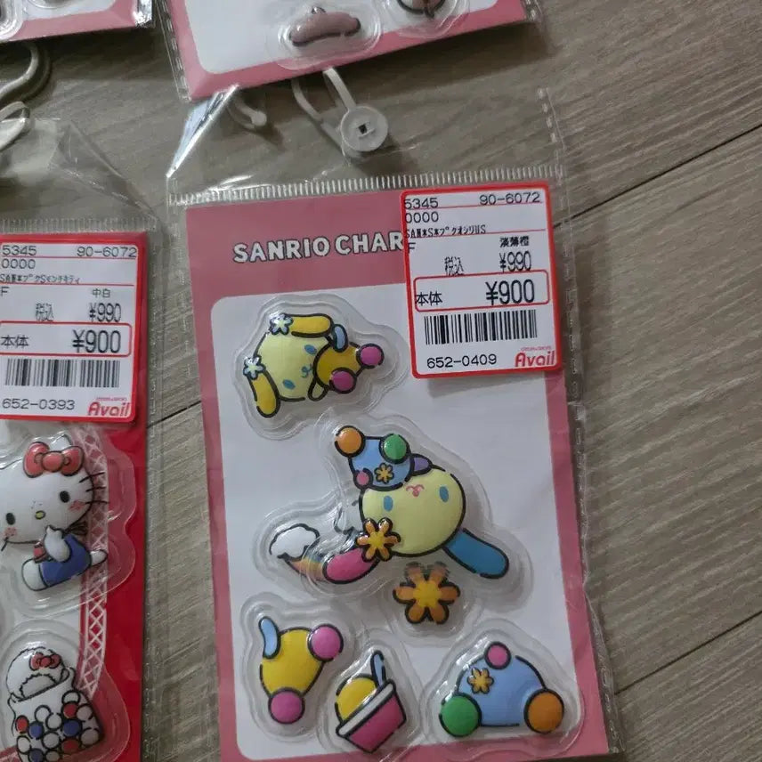 [BUNJANG] Sanrio Characters 8-Piece Set (Hello Kitty, Monchhichi, Usahana, Kuromi, Pompompurin, etc.) / 산리오 아베일 키티 몬치치 우사하나 쿠로미 폼폼푸린 등 8종 세트