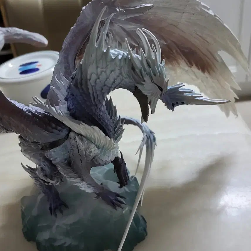 [BUNJANG] Monster Hunter Eevee Kanna Ichiban Kuji Figure / 택포8.3)몬스터헌터 이베르카나 제일복권