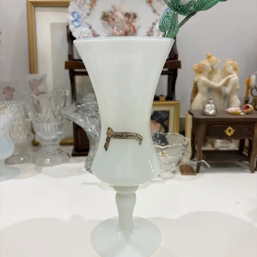 [BUNJANG] Vintage Italian Opaline White Vase / 빈티지 이태리 오팔린 화이트 화병