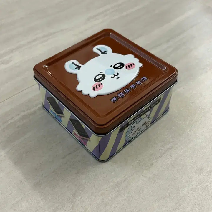 [BUNJANG] Chiikawa Momonga Tin Case / 치이카와 티롤 초코 틴케이스 모몽가