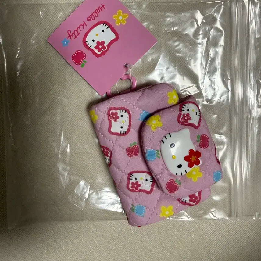 [BUNJANG] Sanrio My Melody Quilted Kitty Wallet / 산리오 모두의 퀼트 키티 지갑