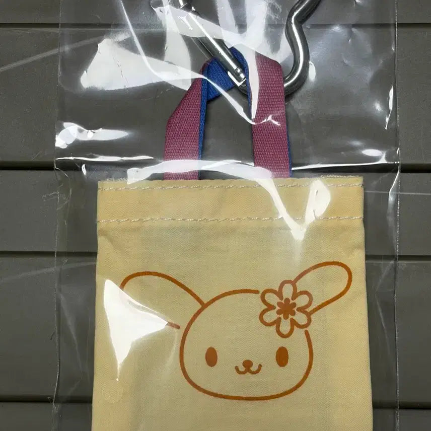 [BUNJANG] Sanrio Usahana Mini Tote Charm / 퓨로랜드 한정 우사하나 미니토트참