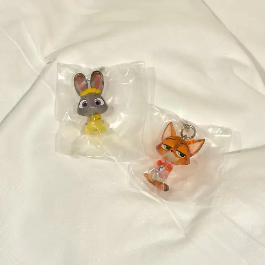 [BUNJANG] Zootopia Judy Hopps Nick Wilde Zestful Gacha Keyring (Sealed) / (미개봉 새상품) 주토피아 주디 닉 메지루시 가챠 키링