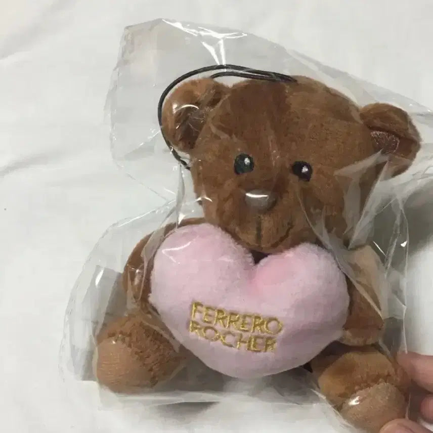 [BUNJANG] Ferrero Rocher Bear Keychain / 페레로로쉐 곰인형 키링 판매