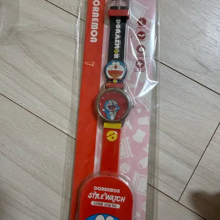 [BUNJANG] 2018 Doraemon Wristwatch (Sealed) / 2018 미개봉 고전 도라에몽 손목시계 고전문방구