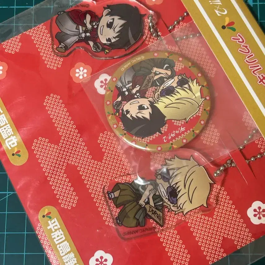 [BUNJANG] Durarara!! Shizuo &amp; Izaya Acrylic Stand &amp; Can Badge Set / 듀라라라 시즈오 이자야 아크릴&amp;캔뱃지 세트