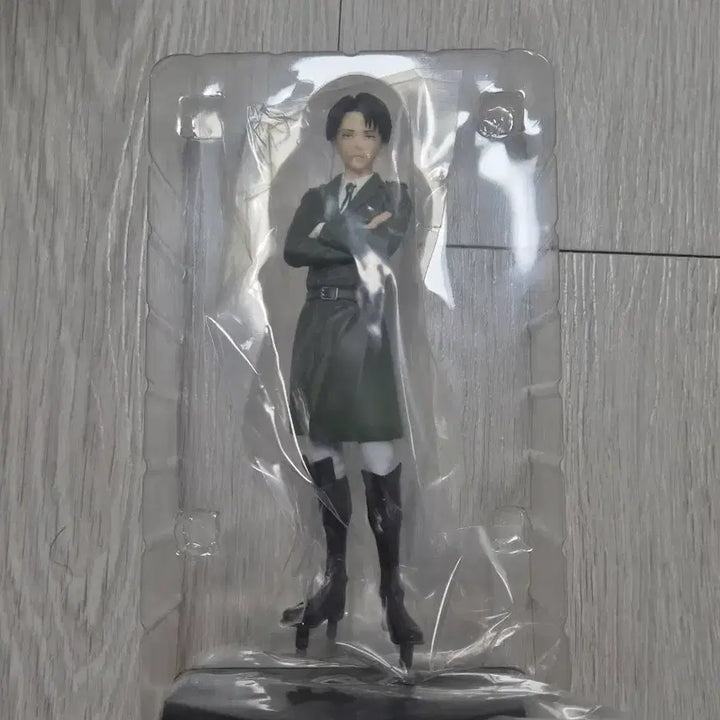 [BUNJANG] Pop Up Parade Attack on Titan Levi Ackerman Figure / 팝업 퍼레이드 진격의 거인 리바이 피규어 판매합니다