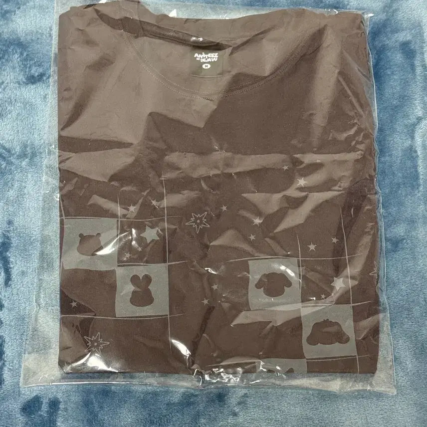 [BUNJANG] ATEEZ Anitiez In A VERT Confusion Pop-Up T-Shirt (Size M) / 에이티즈 애니티즈 인 데자부 팝업 티셔츠 M 양도
