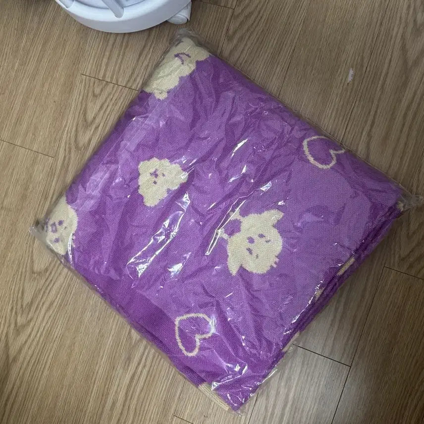 [BUNJANG] PLAVE Noah Blanket Sealed / 플레이브 노아 담요 미개봉 판매