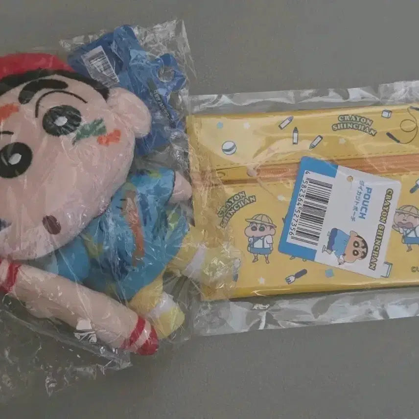 [BUNJANG] Crayon Shin-chan Crayon Kingdom Pouch Set / 짱구 크레용왕국/파우치 세트