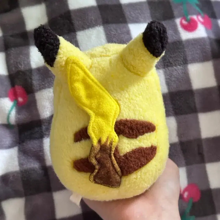 [BUNJANG] TOMY Vintage Pikachu Squeaky Plush Toy / 고전 소리나는 토미 초기 피카츄 뚱카츄 TOMY 포켓몬 포켓몬스터
