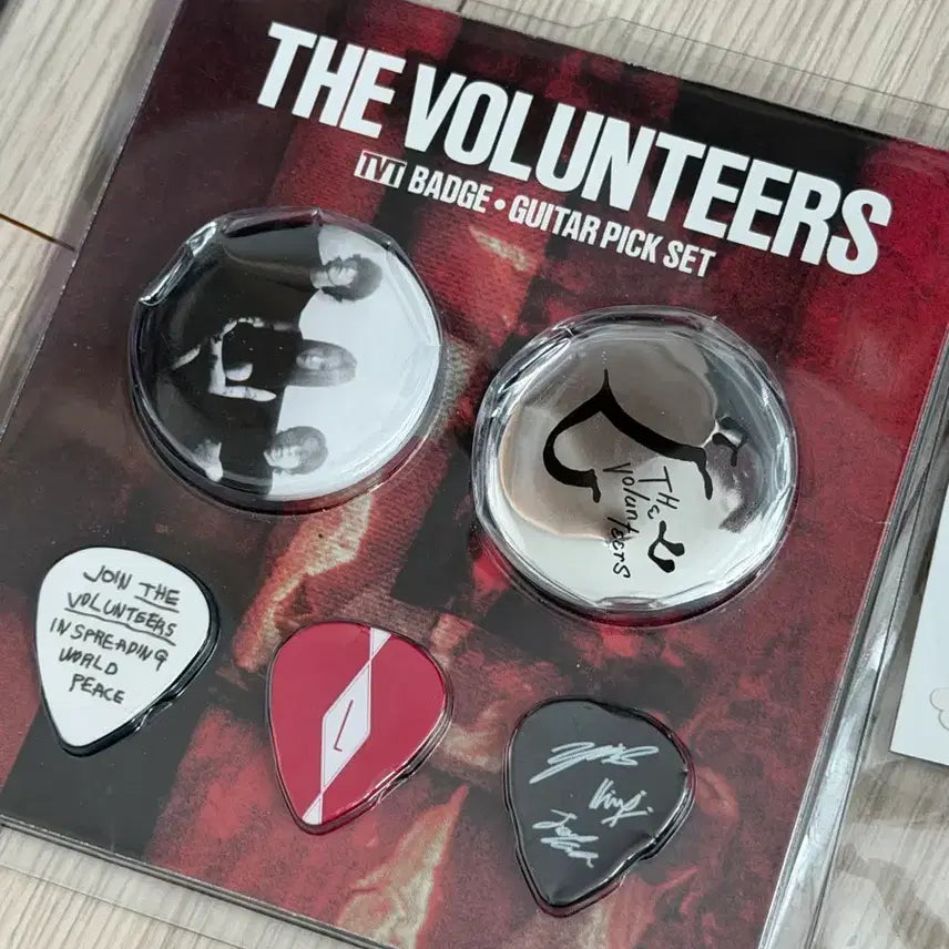 [BUNJANG] The Volunteers Peak Can Badge Set / 더발룬티어스 피크 캔뱃지 세트