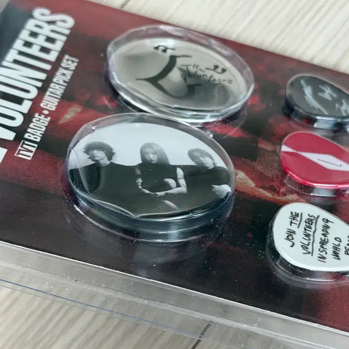 [BUNJANG] The Volunteers Peak Can Badge Set / 더발룬티어스 피크 캔뱃지 세트