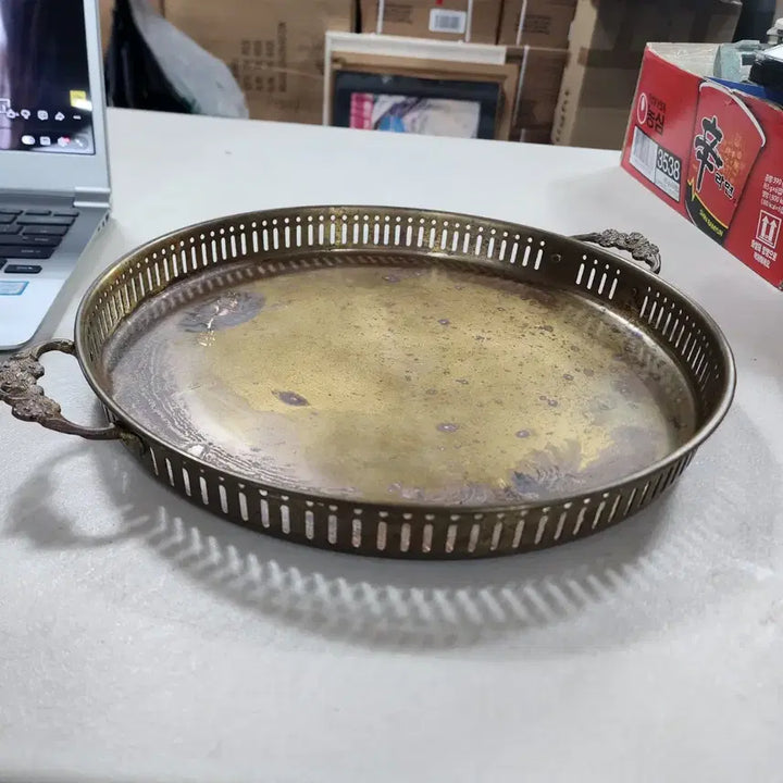 [BUNJANG] Vintage Copper Tray / 유럽에서온 오래된 빈티지 동트레이 지름30.3cm 높이3.5cm 27000원
