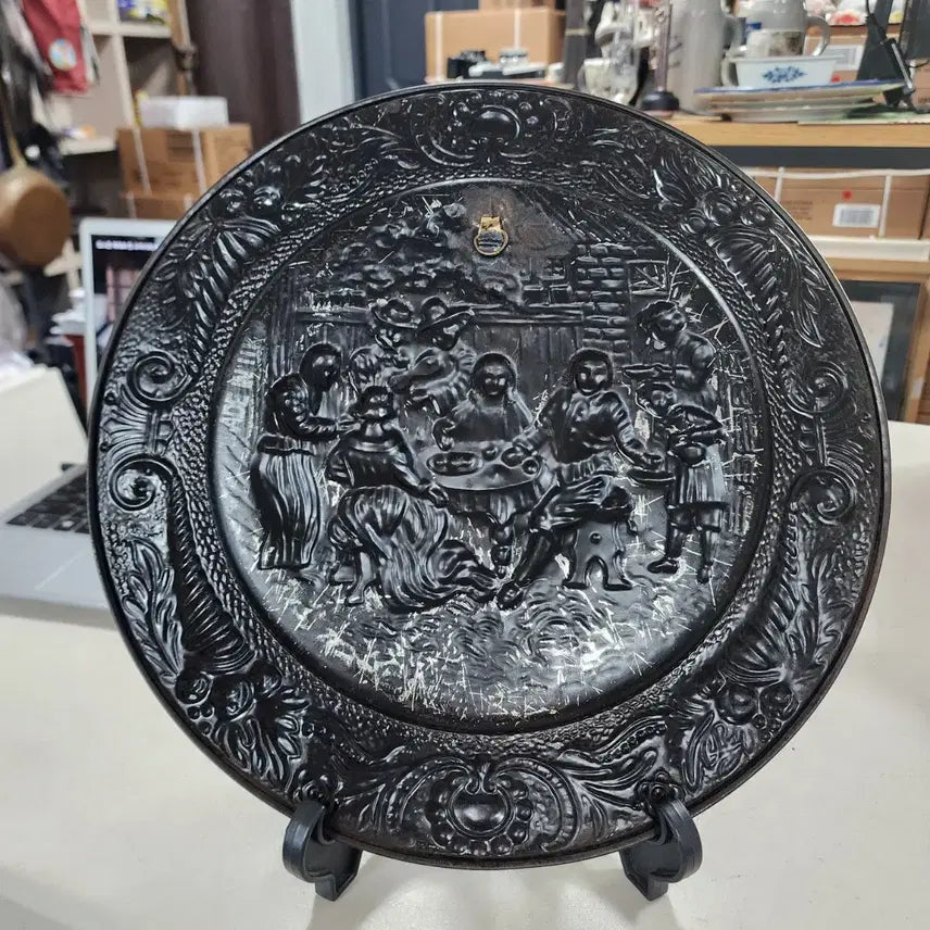 [BUNJANG] Vintage British Tin Wall Plaque / 영국 옛날 양철 벽걸이 지름36.4cm15000원 동판벽걸이 나오기전의 것으로 양철 입니다