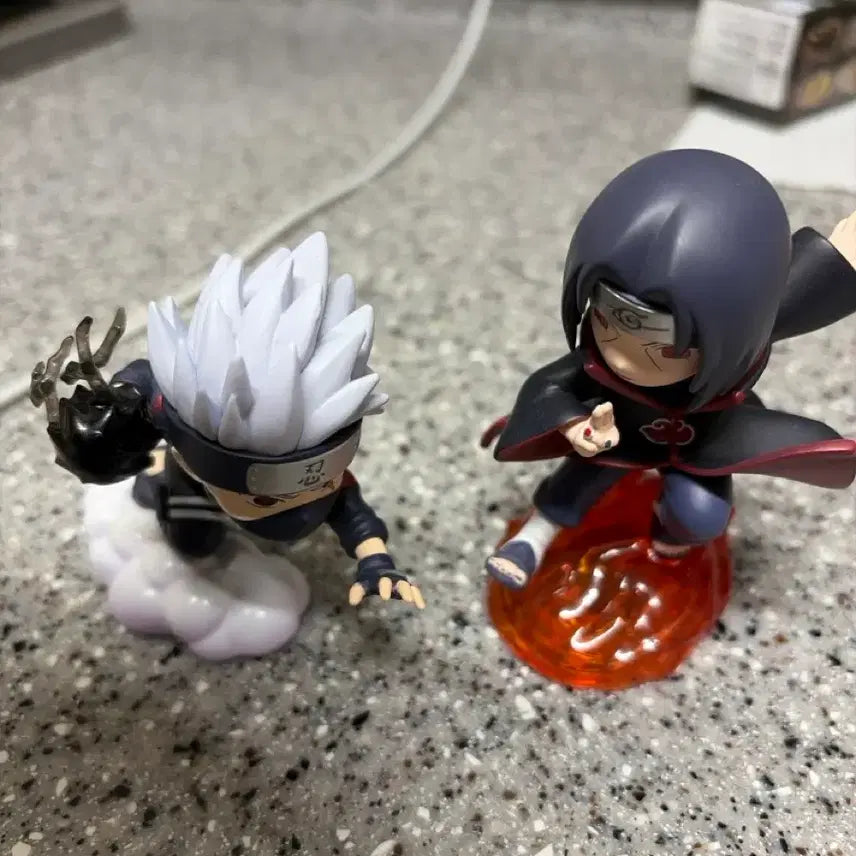 [BUNJANG] Pop Mart Naruto Itachi &amp; Kakashi Figure Bundle Set / 팝마트 이타치,카카시 일괄